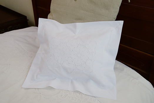 Victorian Hand Embroidered Pillow Sham Flange border. 12x12"